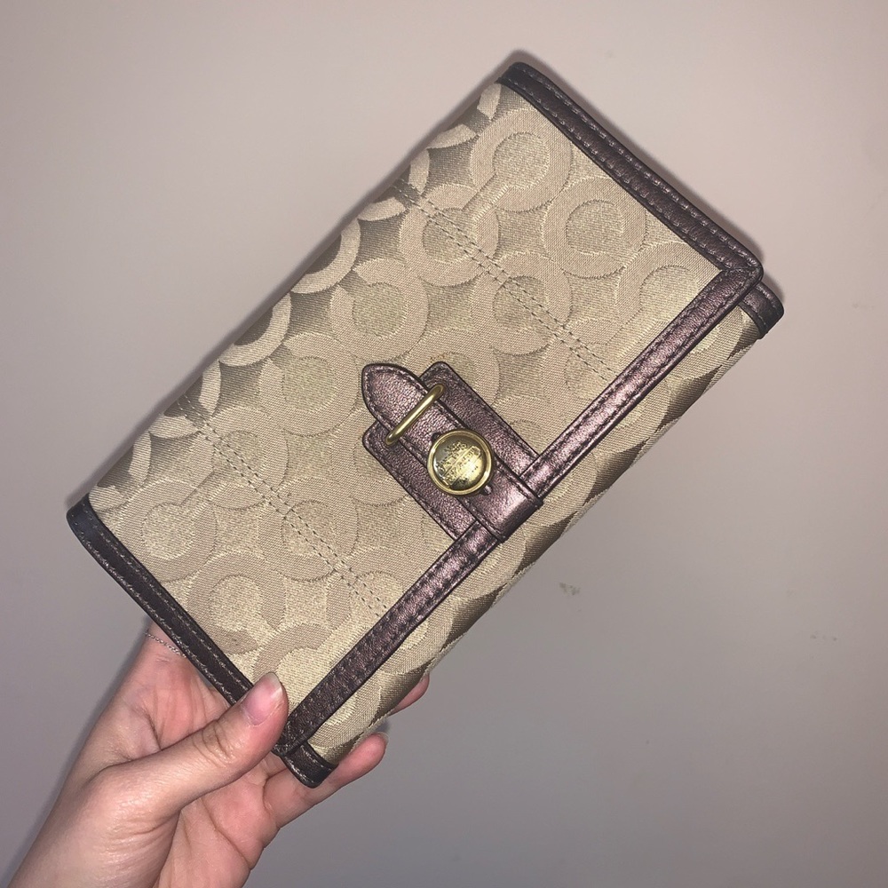 NWT coach leather checkbook wallet